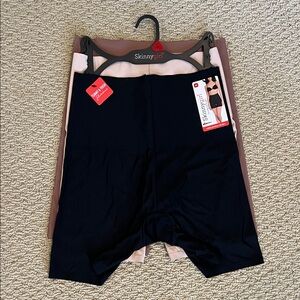 Skinnygirl Black and Nude laser shaping shorts